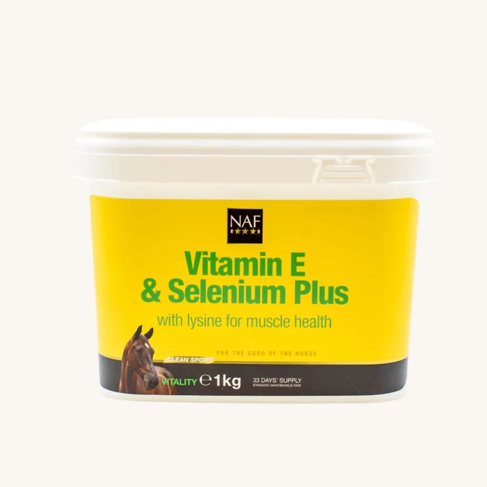NAF Vitamin E, Selenium Plus 1 кг. &ndash; Добавка за мускули и нервна система при коне